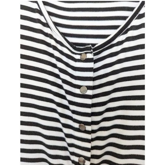 Torrid Sleeveless Black and White Stripe Jersey Snap Front Dress w/ Pockets - Picture 5 of 11